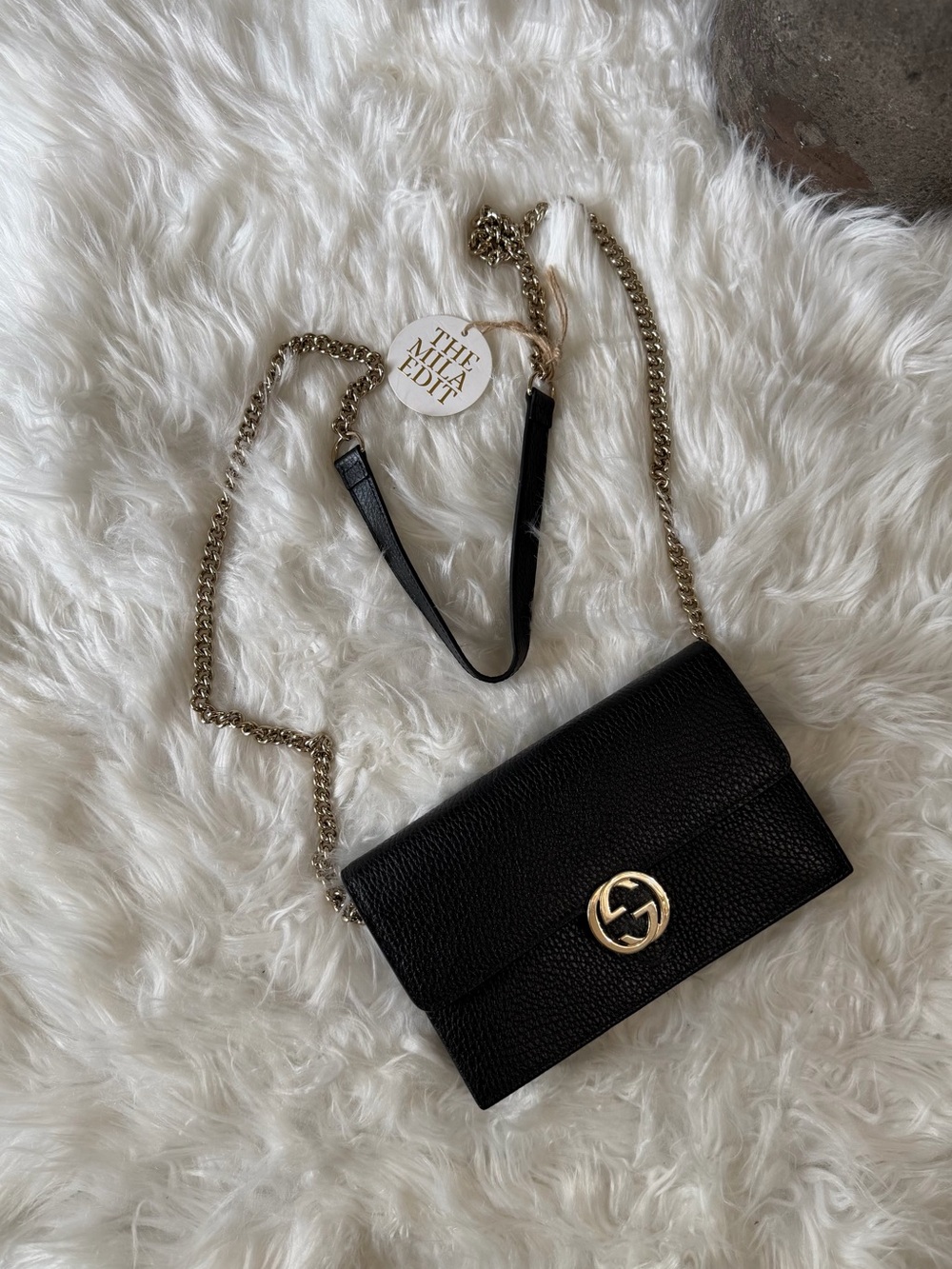 GUCCI INTERLOCKING G WALLET ON CHAIN Grained Leather